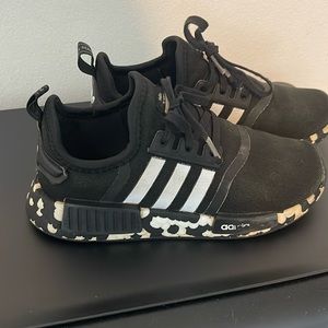Adidas kids’ NMD R1 Sneaker